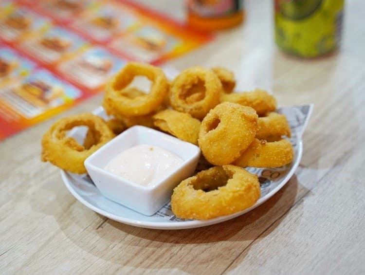 Burger World BCN - Onion rings starter